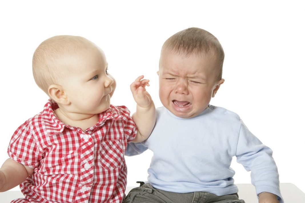 Children Babies Girl Sweet Boy White Black Китайски учени създадоха първите генно модифицирани близнаци