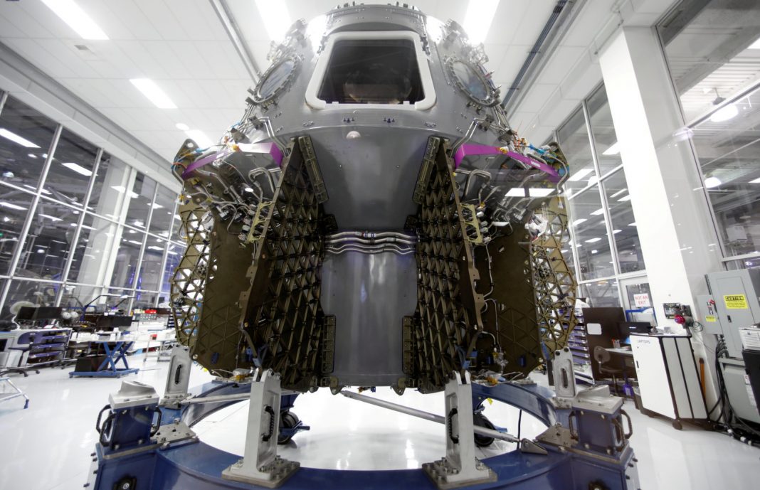 FILE PHOTO: The SpaceX space craft Crew Dragon is shown being built inside a cleanroom at SpaceX headquarters in Hawthorne, California NASA определи датата на първия полет с екипаж на SpaceX