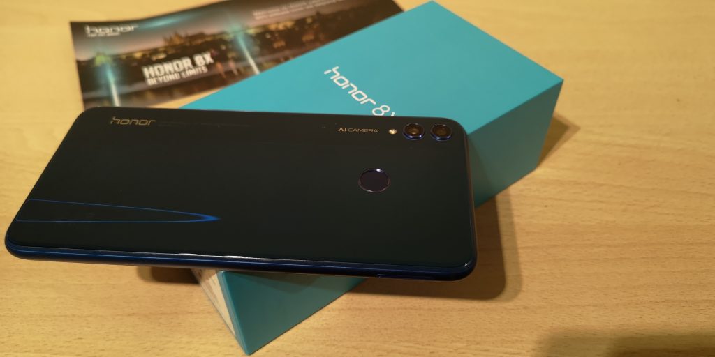Ревю на Honor 8X — нереално красив смартфон