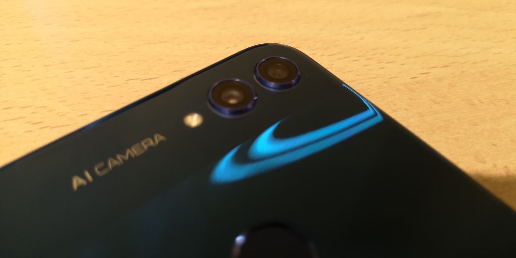 Ревю на Honor 8X — нереално красив смартфон