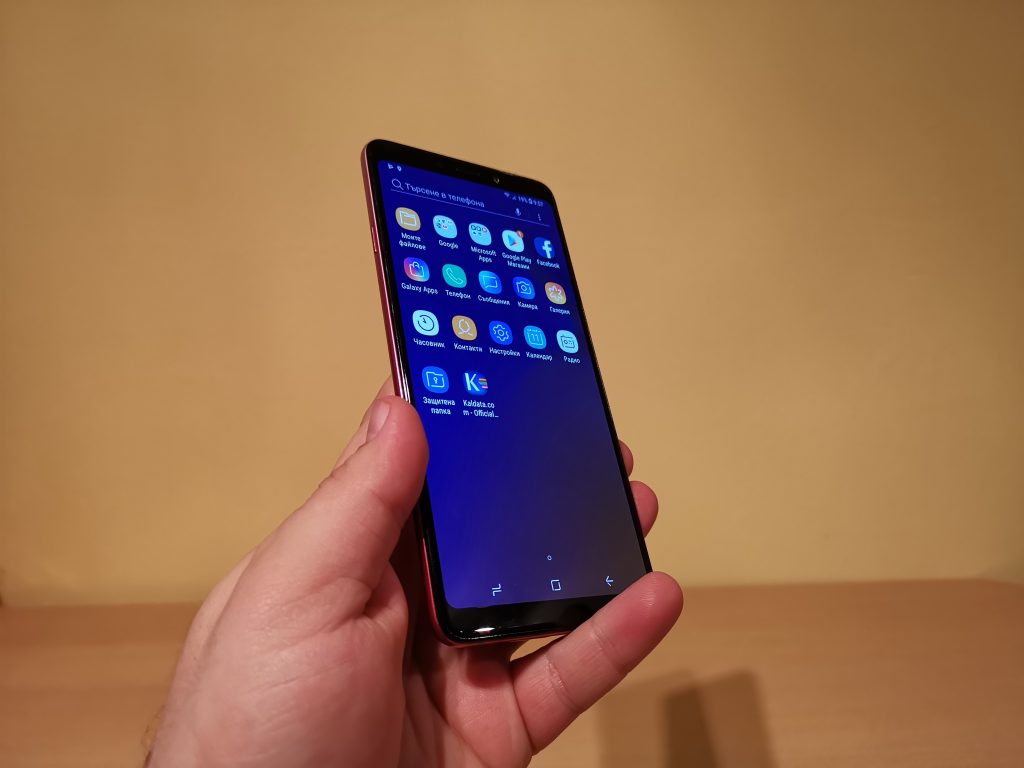 Ревю на Samsung Galaxy A9 2018: Първият смартфон с четири камери