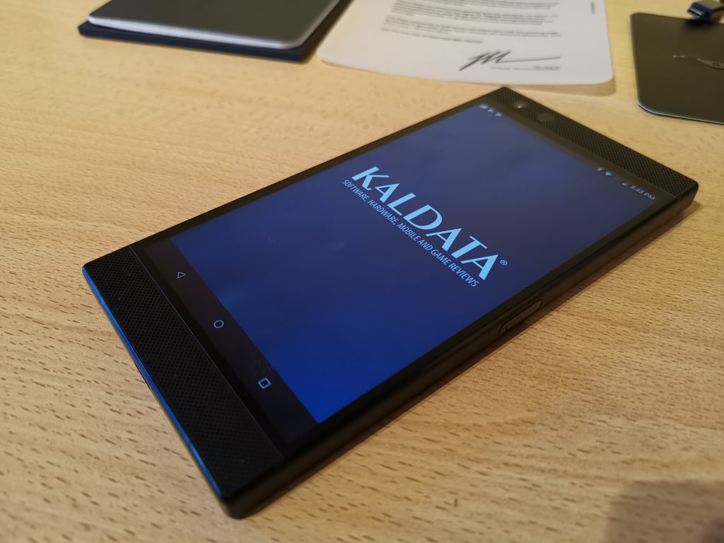 Ревю на геймърския телефон Razer Phone 2