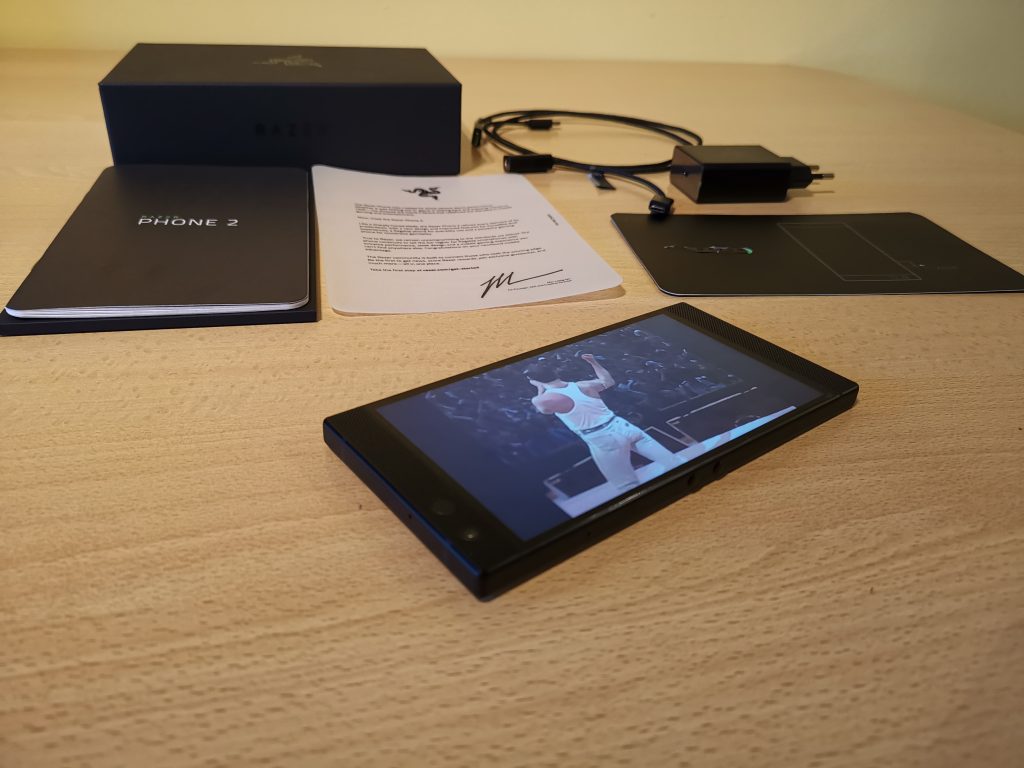 Ревю на геймърския телефон Razer Phone 2