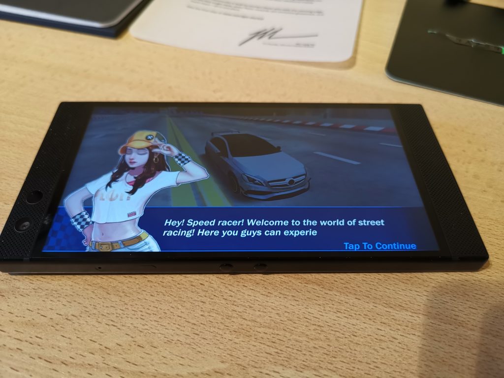 Ревю на геймърския телефон Razer Phone 2