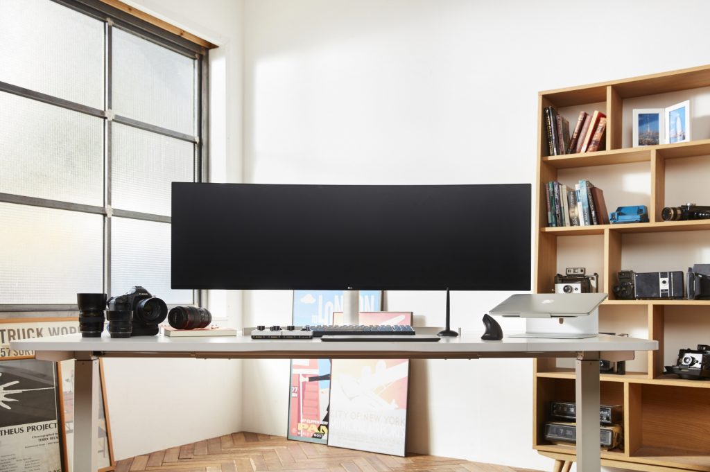 LG ще представи най-новите Ultra монитори на CES