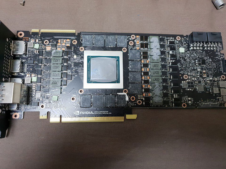 Излязоха първите тестове на видеокартата Nvidia Titan RTX