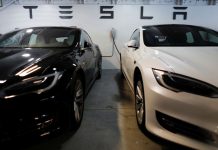 Tesla намали цената на своите електромобили с $2000