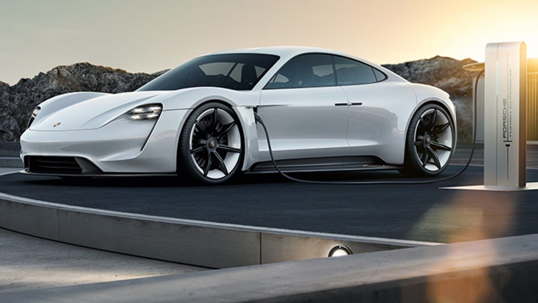 anons Porsche Taycan върви с три години безплатно зареждане