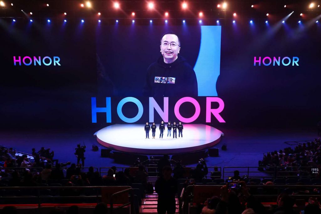 HONOR регистрира впечатляващ ръст на фона на глобален спад в смартфон индустрията