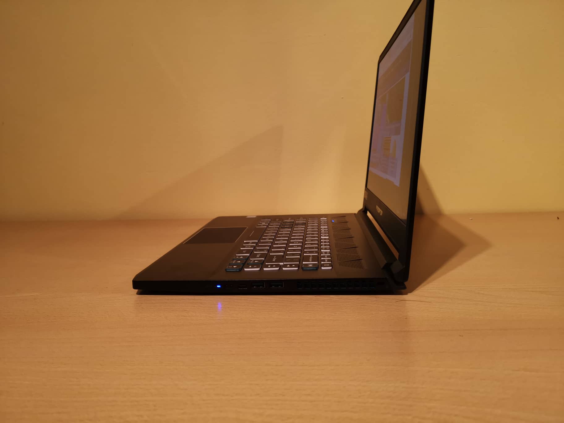 Ревю на Acer Predator Triton 500 – красив, бърз и шумен