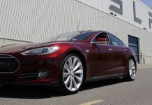 „След като разглобихме Model 3 разбрахме, че ще трябва да правим наново Audi и Porsche“