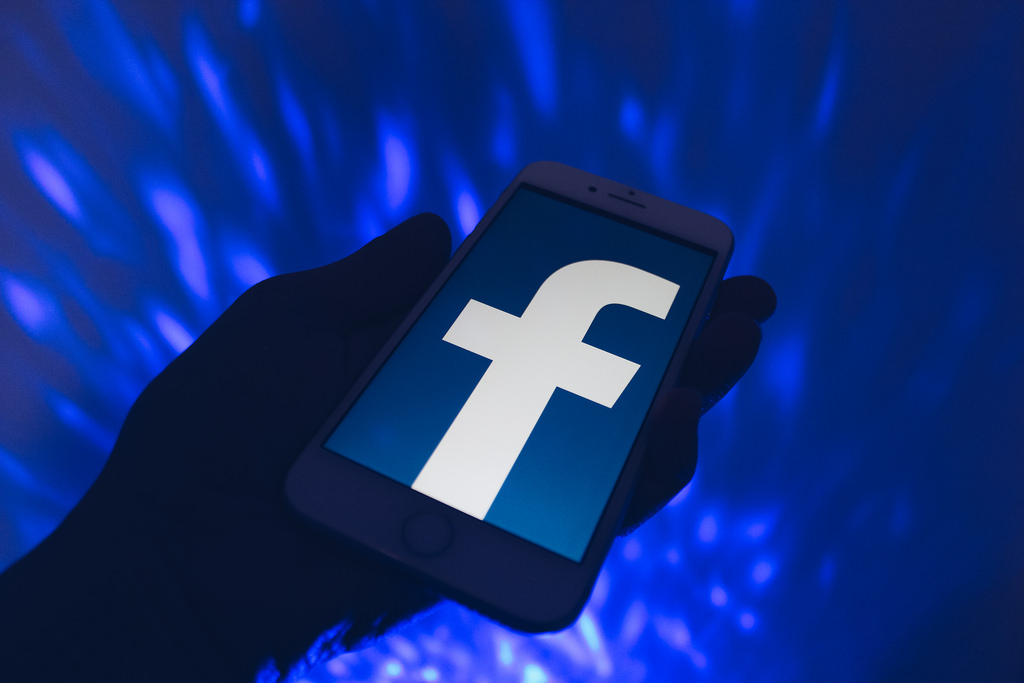 anons Най-голямата глоба изобщо за технологична компания заплашва Facebook