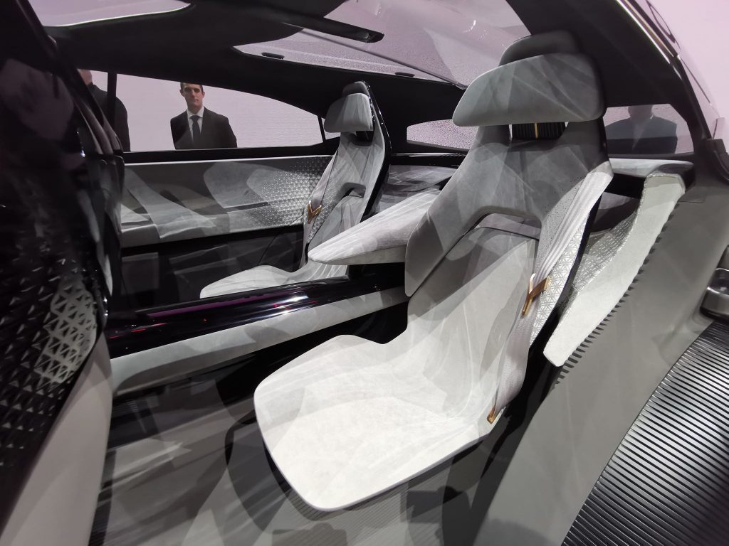 Nissan показа концептуалния IMQ на Автомобилния салон в Женева