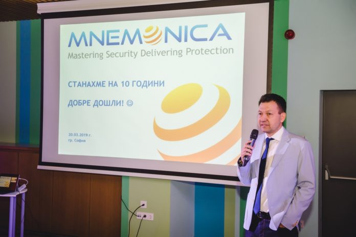 Мнемоника отпразнува 10-и рожден ден