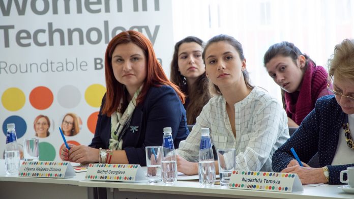 Tek Experts_Roundtable Session_2 България е първенец по дами в технологичния сектор за целия ЕС