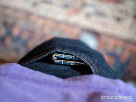 Мненията на медиите и критиците за смартфона Galaxy Fold