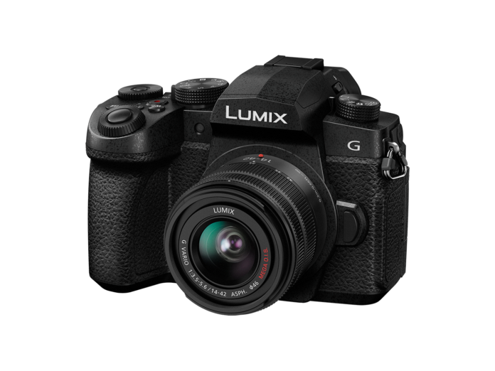 G90_G91_G95_KKIT_slant_K Panasonic представи LUMIX G90 с 5-осев двоен стабилизатор на образа и 4K видео технология