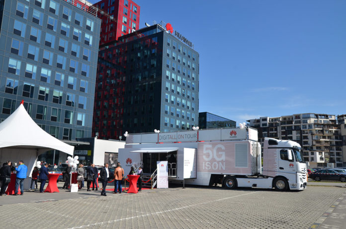 Huawei Roadshow 2019 image 7 Huawei Roadshow 2019 в София, за да покаже потенциала на интернет екосистемите, базирани на 5G