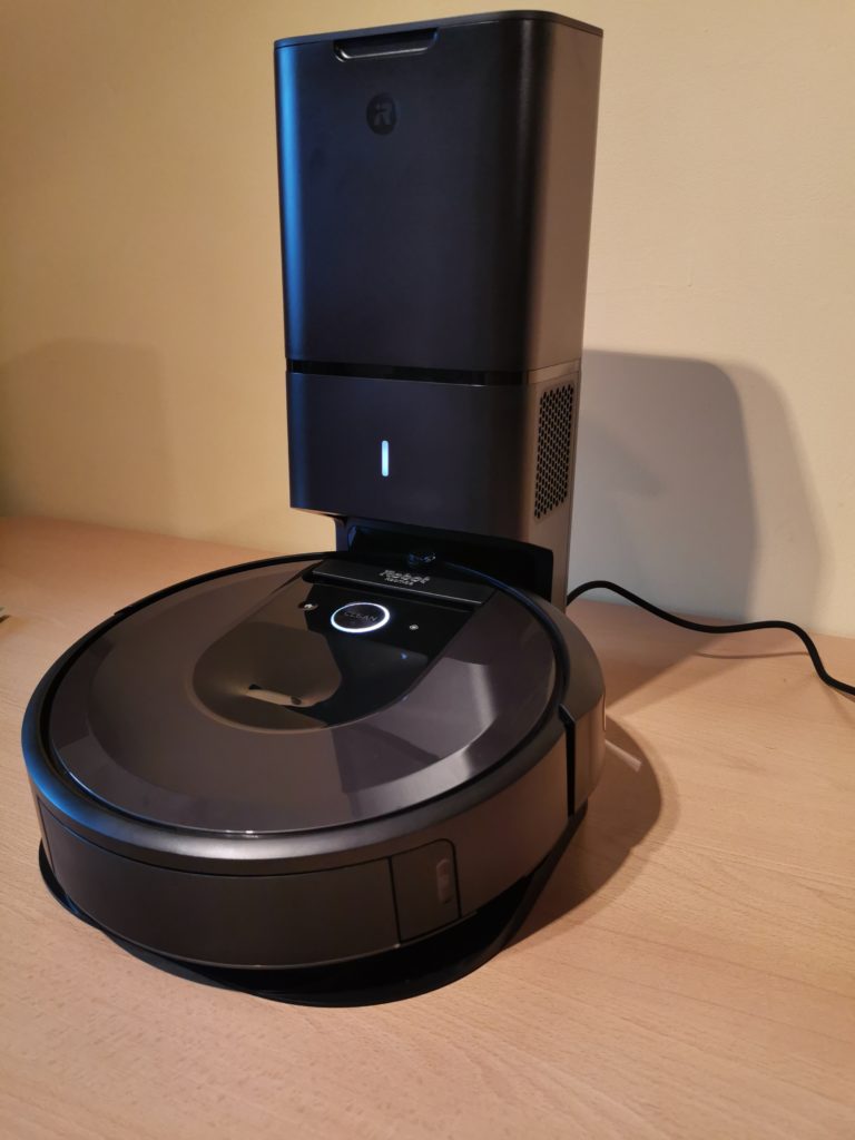 iRobot Roomba i7+ е следващото ниво при роботите за почистване