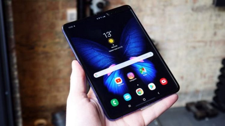 Мненията на медиите и критиците за смартфона Galaxy Fold
