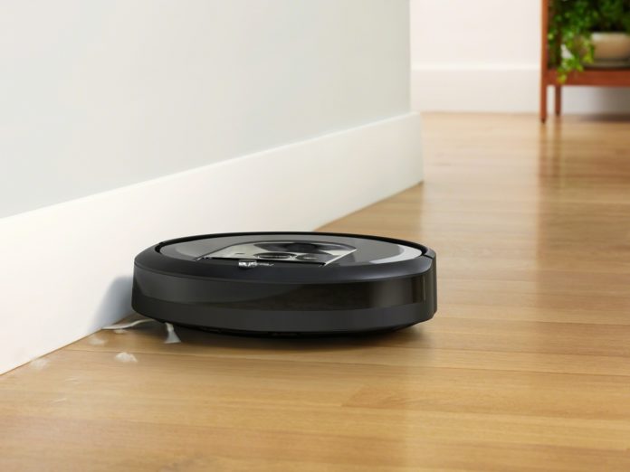 roomba-i7-black-5 iRobot Roomba i7+ е следващото ниво при роботите за почистване