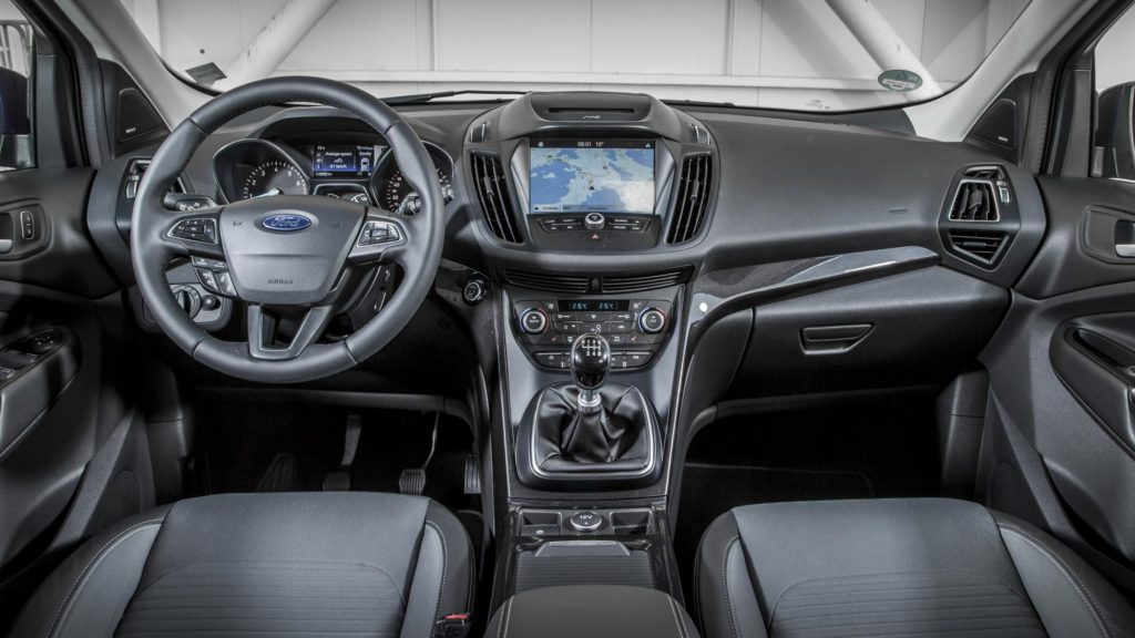 Ford разкрива изваяния, електрифициран изцяло нов SUV модел Kuga
