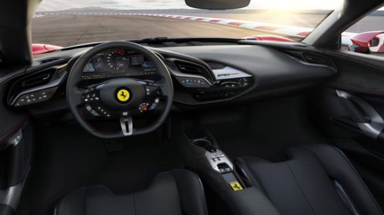 Ferrari SF90 Stradale: хибриден автомобил с ДВГ и три електродвигателя