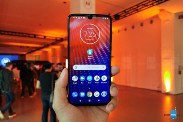 Официален анонс на смартфона Moto Z4, базиран на Snapdragon 675 и с цена 0