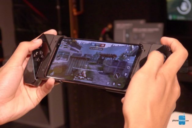 ASUS ROG Phone II: геймърски смартфон с въздушно охлаждане