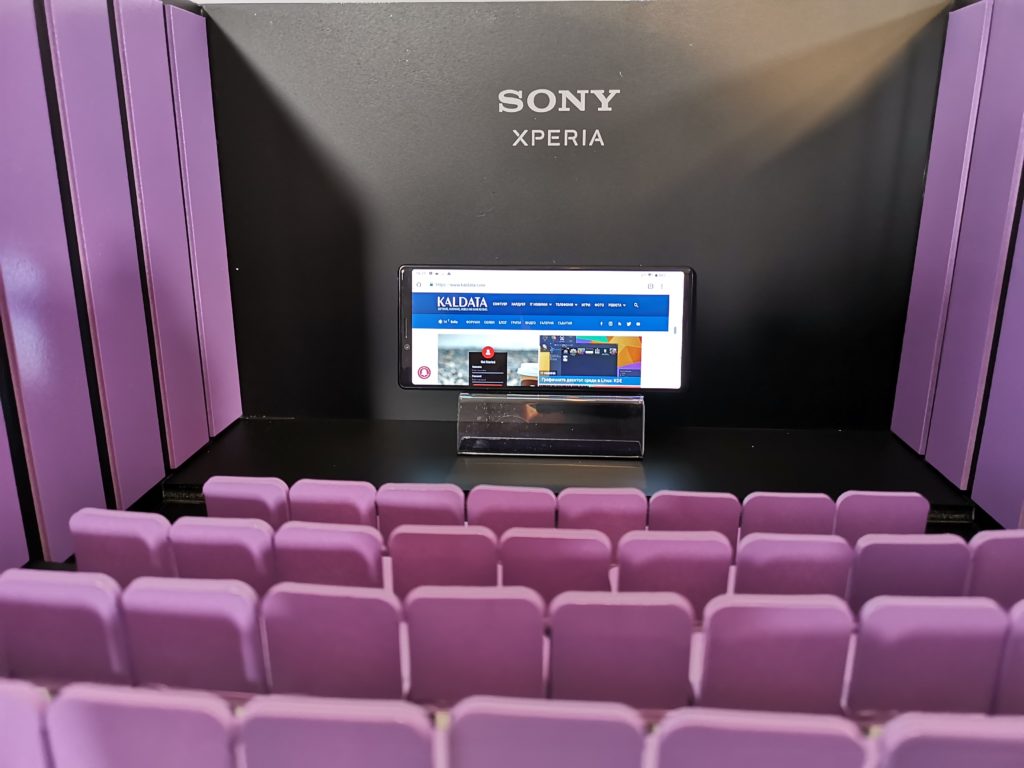 Ревю на Sony Xperia 10 и Xperia 10 Plus: тези смартфони е трудно да бъдат объркани с останалите