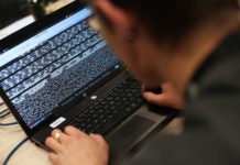 Задържаха търговският директор на фирмата в която работи обвиненият за пробива в НАП