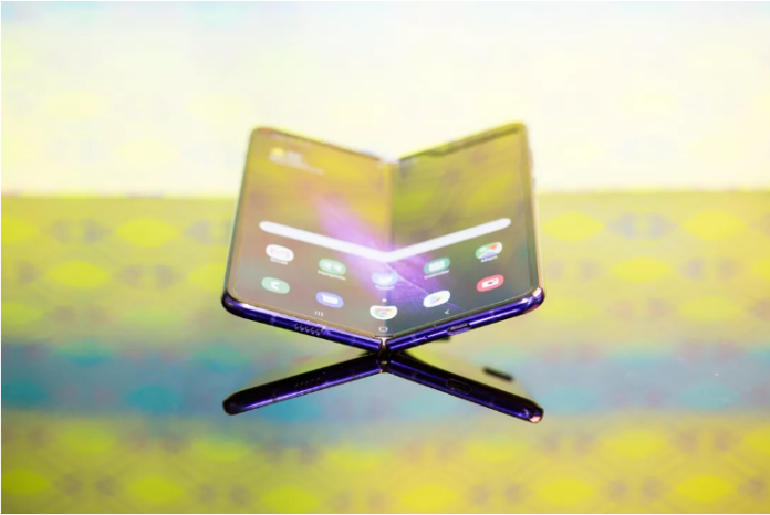 Samsung Galaxy Fold излиза на 6-и септември