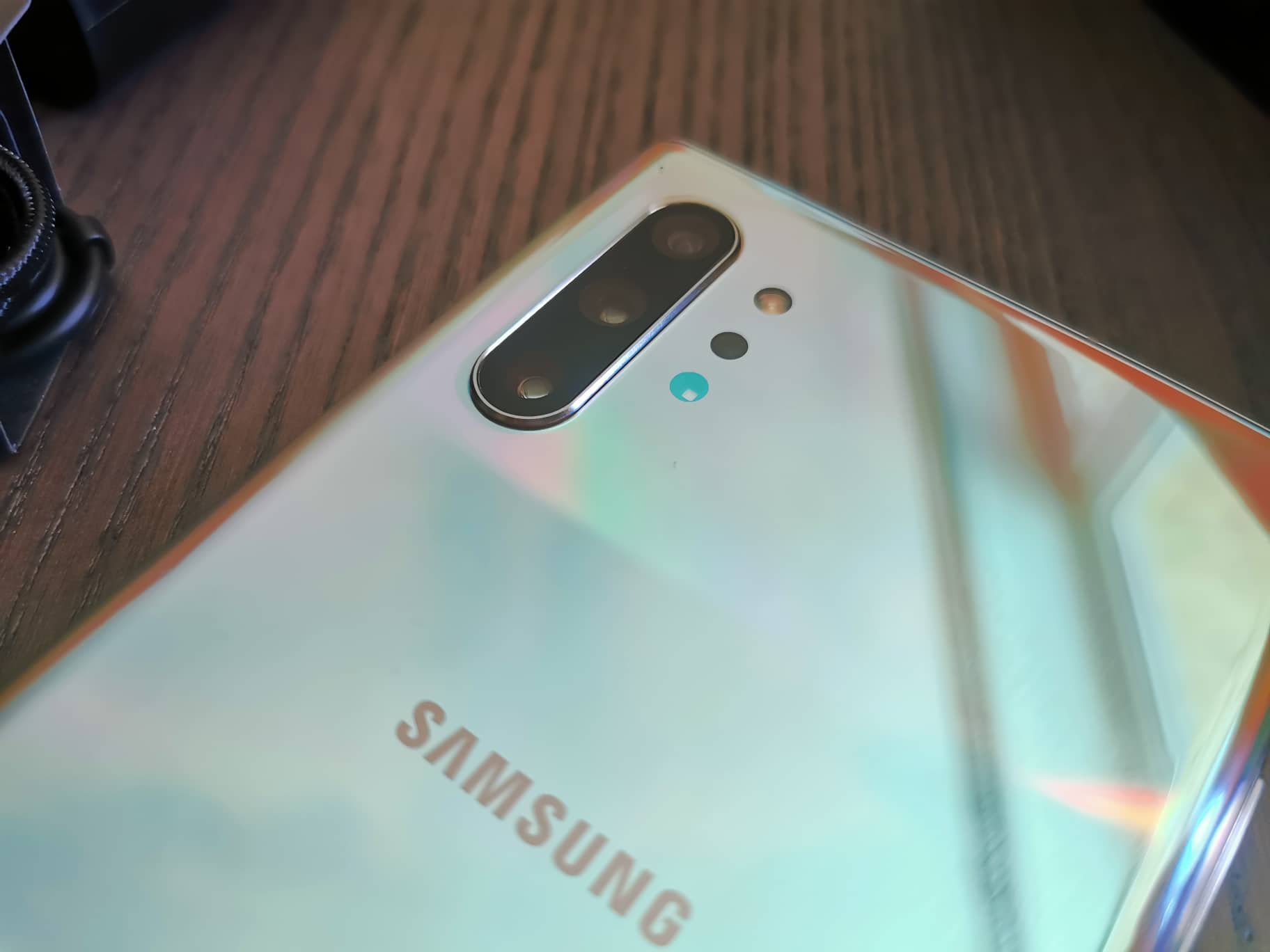 Ревю на Samsung Galaxy Note10 +: „въздушен“ стилус и огромен екран