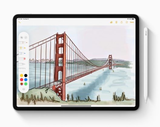 Apple стартира продажбите на новия таблет iPad от 7-мо поколение с 10,2-инчов екран