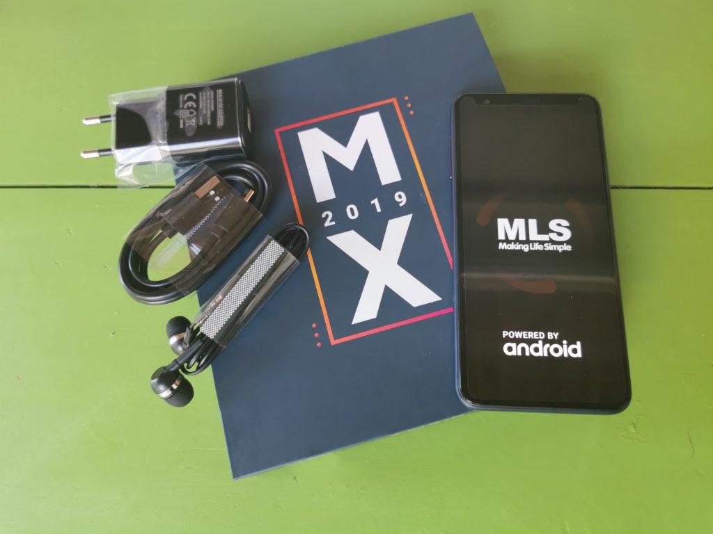 MLS MX 2019 вторият смартфон, говорещ български, в нашата редакция