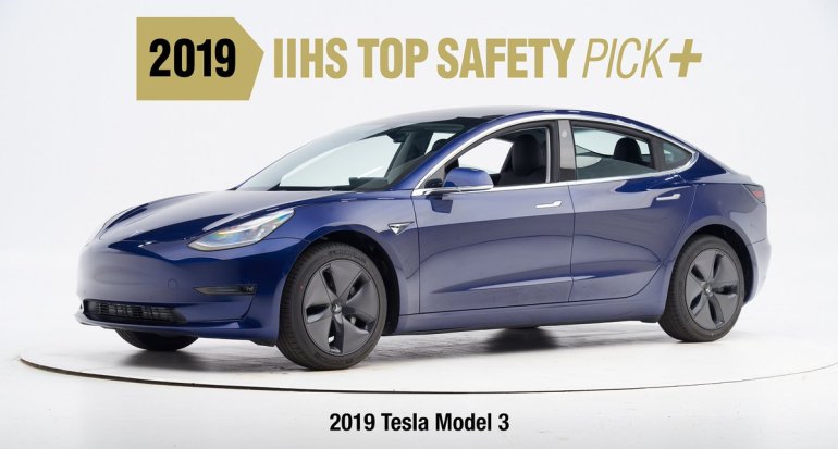 Tesla Model 3 е първият електромобил на компанията получил най-висока оценка на безопасността