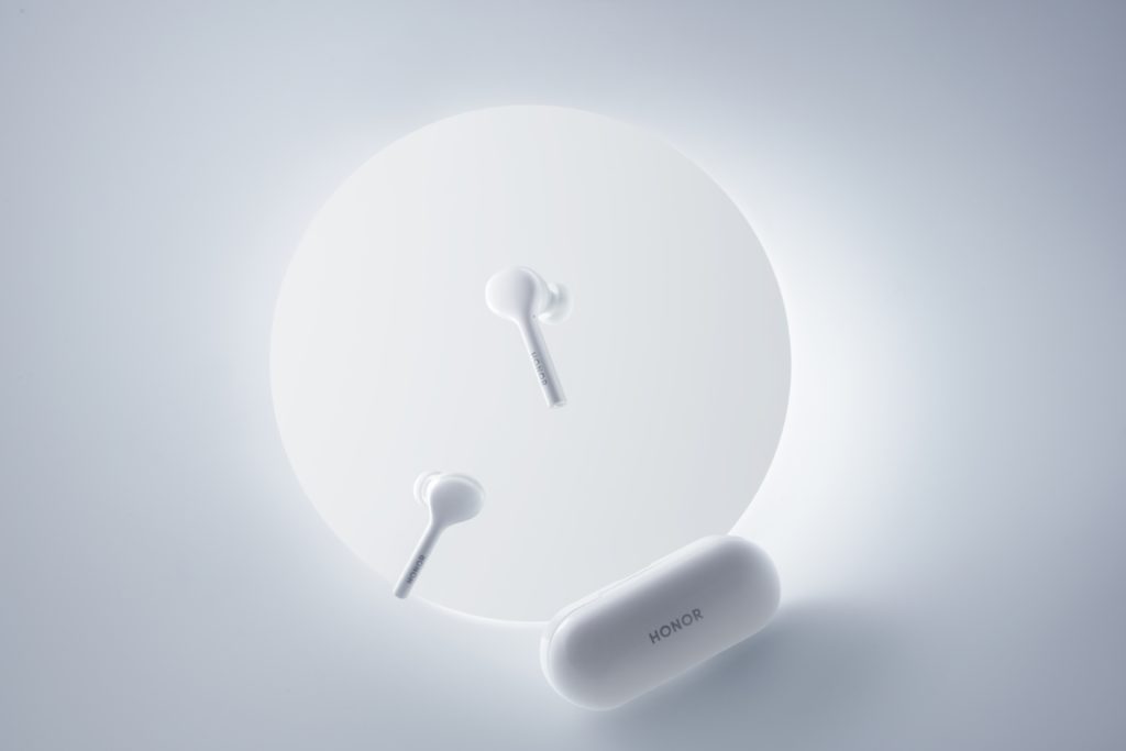 Безжичните слушалки HONOR FlyPods Lite са вече в България