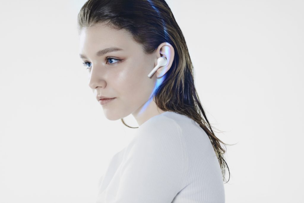 Безжичните слушалки HONOR FlyPods Lite са вече в България