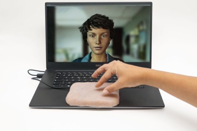 Представиха умен калъф за смартфони, направен от изкуствена човешка кожа