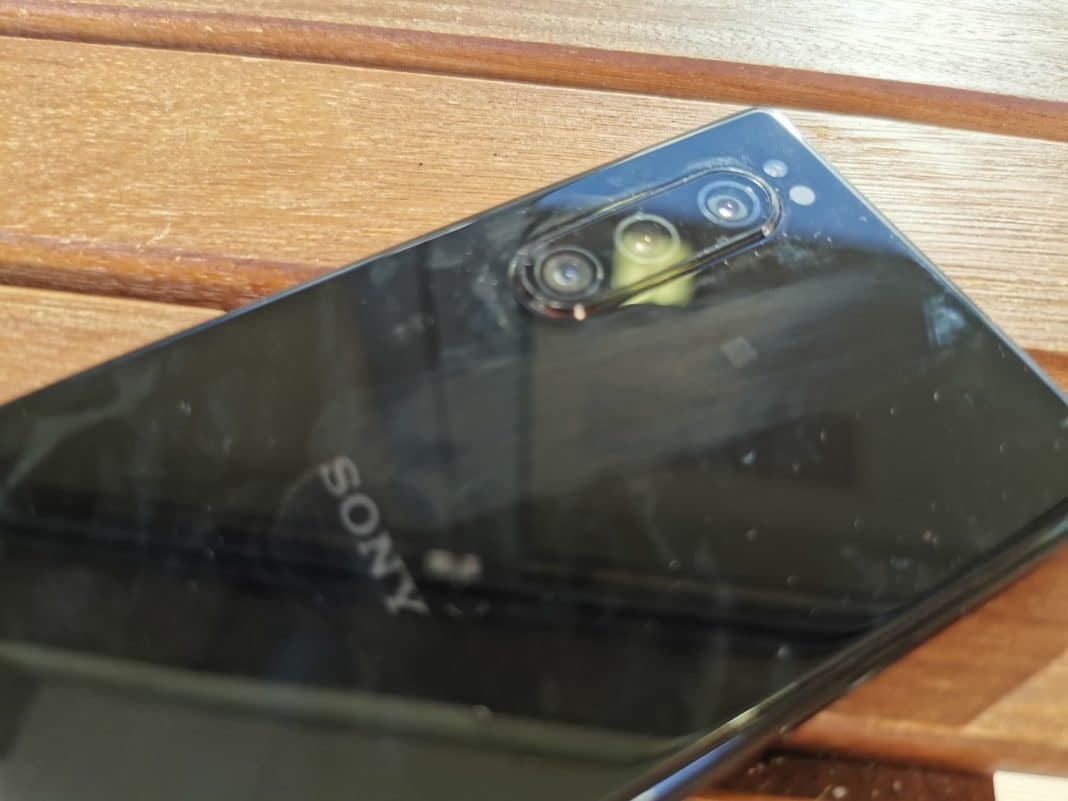Ревю на Sony Xperia 5: производителен смартфон за креативните хора