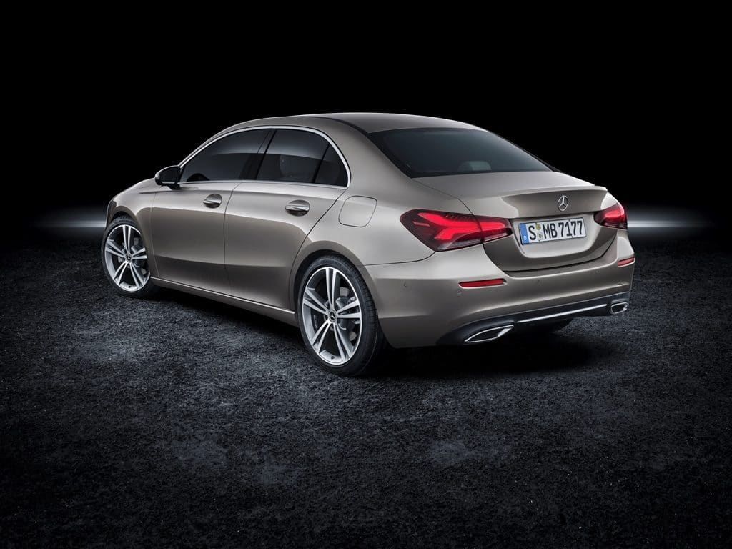 Истински фойерверк от новости при BMW, Mercedes и Volkswagen на „Автосалон София 2019“