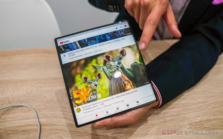 Huawei Mate X с гъвкав екран се очаква да излезе още този месец