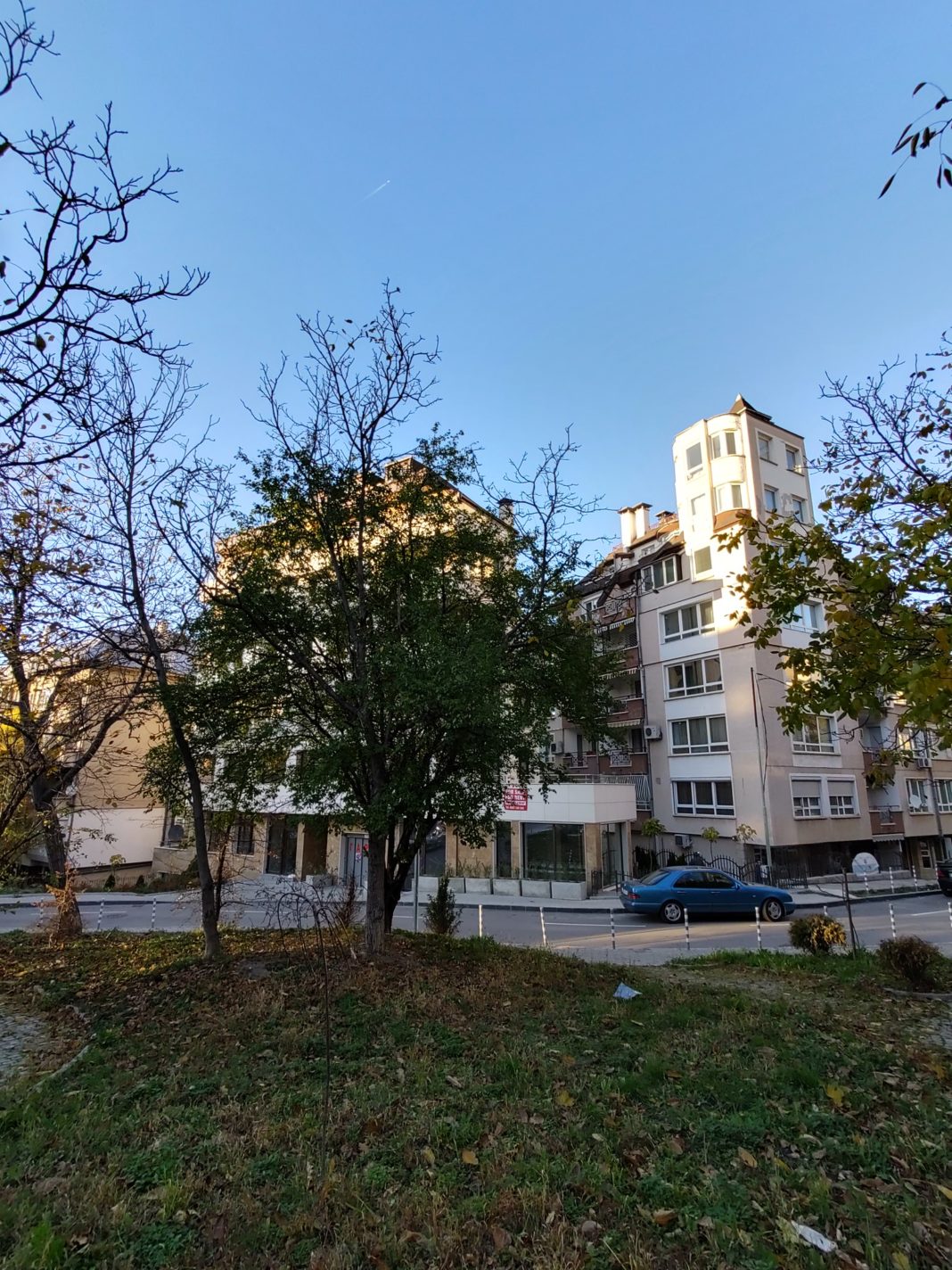 Ревю на Motorola One Zoom с четири камери