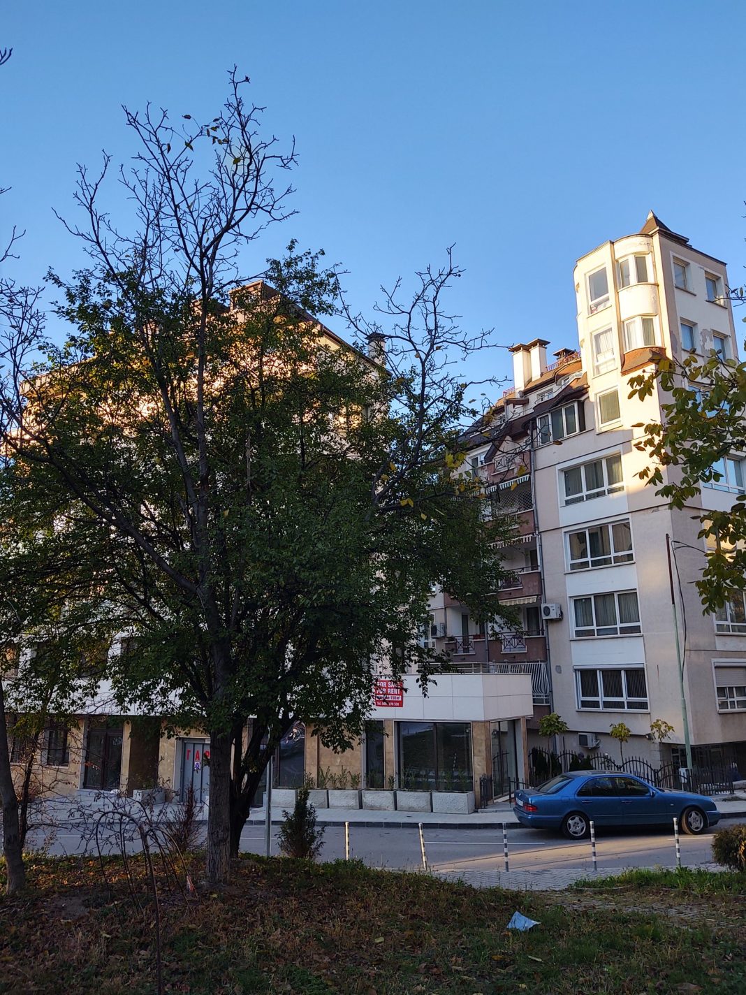Ревю на Motorola One Zoom с четири камери