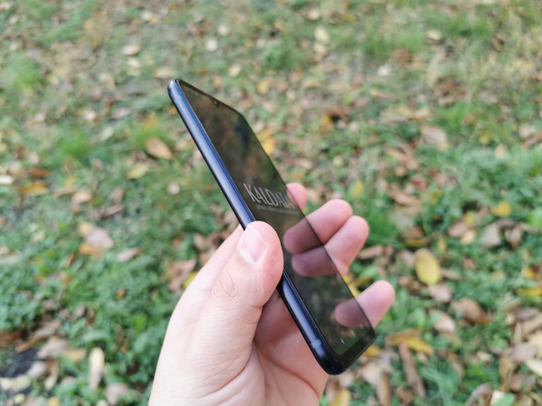 Ревю на Motorola One Zoom с четири камери