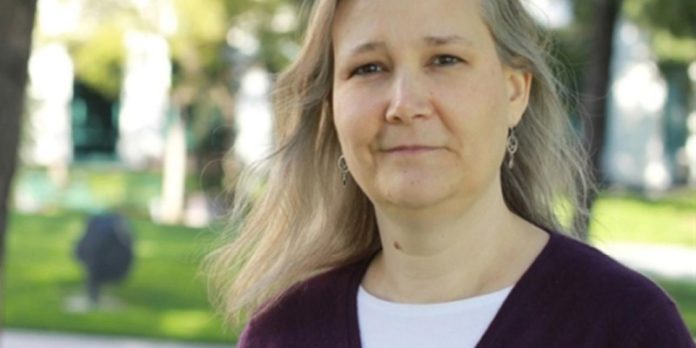 Amy-Hennig-1-scaled Ейми Хенинг оглави ново студио