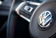 Volkswagen ще разработва своя технология за автономните си коли