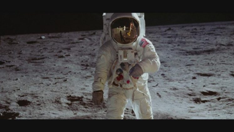 Рецензия на документалния филм Apollo 11