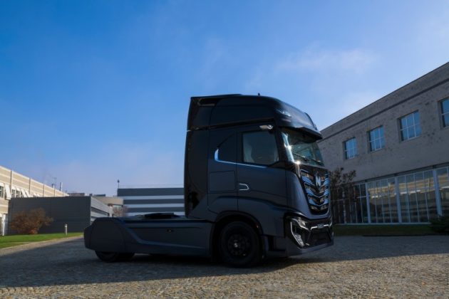 Nikola и Iveco представиха съвместния товарен електромобил Nikola Tre