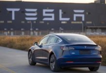 Bloomberg: следващата година Tesla ще намали цените на китайските Model 3 с минимум 20%